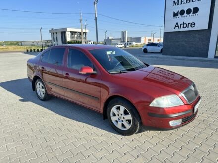 Шкода Октавія 2004 у Хусте на Automoto.ua Червоний Шкода Октавія, об'ємом двигуна 1.6 л та пробігом 250 тис. км за 4950 $, фото 1 на Automoto.ua