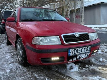 Красный Шкода Октавия, объемом двигателя 0 л и пробегом 257 тыс. км за 1600 $, фото 1 на Automoto.ua