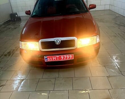 Красный Шкода Октавия, объемом двигателя 1.6 л и пробегом 272 тыс. км за 5650 $, фото 1 на Automoto.ua