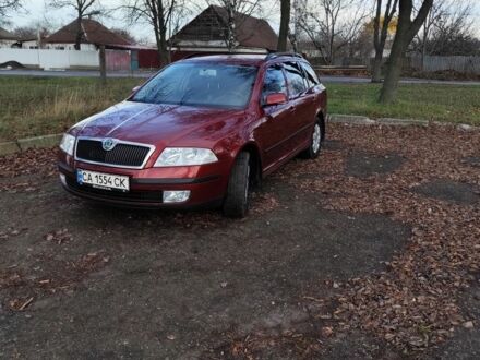 Красный Шкода Октавия, объемом двигателя 0 л и пробегом 330 тыс. км за 5600 $, фото 1 на Automoto.ua