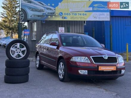 Шкода Октавия 2005 в Сумах на Automoto.ua Красный Шкода Октавия, объемом двигателя 2 л и пробегом 206 тыс. км за 7900 $, фото 1 на Automoto.ua