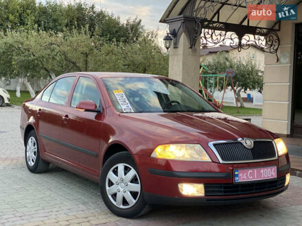 Шкода Октавия 2006 в Дунаевцах на Automoto.ua Красный Шкода Октавия, объемом двигателя 1.6 л и пробегом 243 тыс. км за 5850 $, фото 1 на Automoto.ua