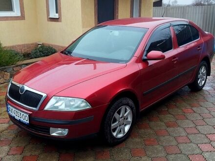 Красный Шкода Октавия, объемом двигателя 1.6 л и пробегом 333 тыс. км за 4999 $, фото 1 на Automoto.ua