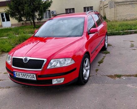 Красный Шкода Октавия, объемом двигателя 1.8 л и пробегом 279 тыс. км за 5900 $, фото 1 на Automoto.ua