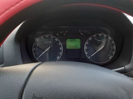 Красный Шкода Октавия, объемом двигателя 2 л и пробегом 320 тыс. км за 6000 $, фото 1 на Automoto.ua