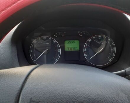 Красный Шкода Октавия, объемом двигателя 2 л и пробегом 320 тыс. км за 6000 $, фото 1 на Automoto.ua