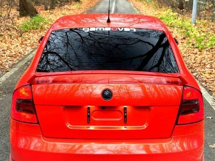 Красный Шкода Октавия, объемом двигателя 2 л и пробегом 270 тыс. км за 8999 $, фото 1 на Automoto.ua