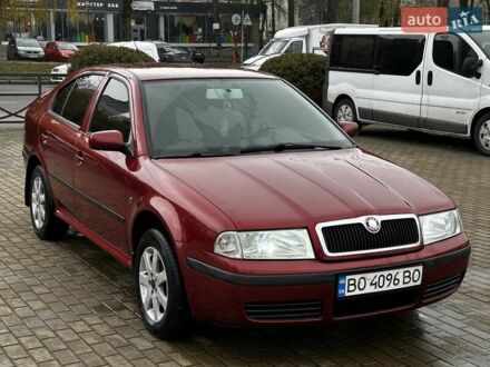 Червоний Шкода Октавія, об'ємом двигуна 1.6 л та пробігом 225 тис. км за 4750 $, фото 1 на Automoto.ua