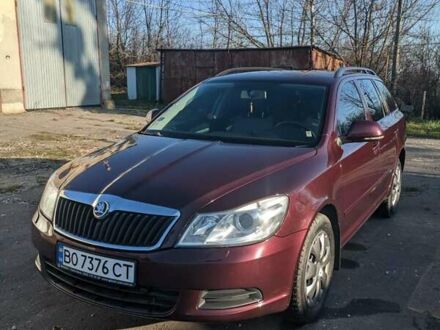 Красный Шкода Октавия, объемом двигателя 1.6 л и пробегом 280 тыс. км за 7600 $, фото 1 на Automoto.ua