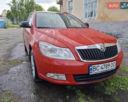 Красный Шкода Октавия, объемом двигателя 1.97 л и пробегом 305 тыс. км за 7300 $, фото 1 на Automoto.ua