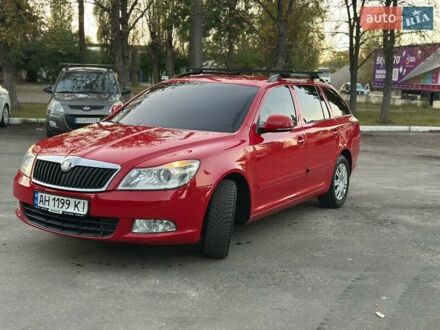 Красный Шкода Октавия, объемом двигателя 1.8 л и пробегом 261 тыс. км за 6500 $, фото 1 на Automoto.ua