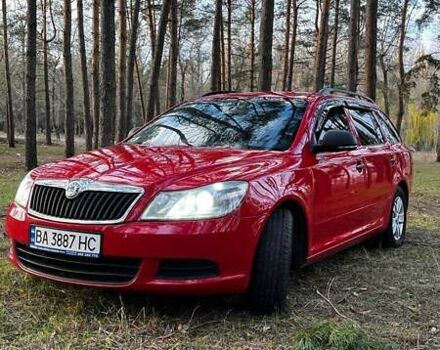 Красный Шкода Октавия, объемом двигателя 1.9 л и пробегом 267 тыс. км за 8299 $, фото 1 на Automoto.ua
