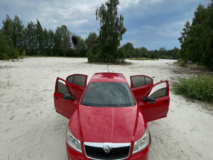 Шкода Октавия 2010 в Сумах на Automoto.ua Красный Шкода Октавия, объемом двигателя 1.9 л и пробегом 267 тыс. км за 8499 $, фото 1 на Automoto.ua