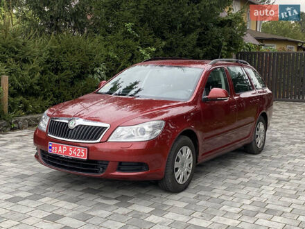 Шкода Октавия 2010 в Вознесенске на Automoto.ua Красный Шкода Октавия, объемом двигателя 1.6 л и пробегом 171 тыс. км за 7900 $, фото 1 на Automoto.ua