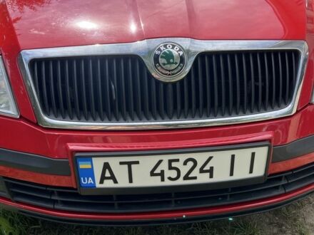 Червоний Шкода Октавія, об'ємом двигуна 1.6 л та пробігом 222 тис. км за 6100 $, фото 1 на Automoto.ua