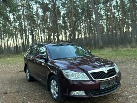 Красный Шкода Октавия, объемом двигателя 1.9 л и пробегом 312 тыс. км за 2899 $, фото 1 на Automoto.ua
