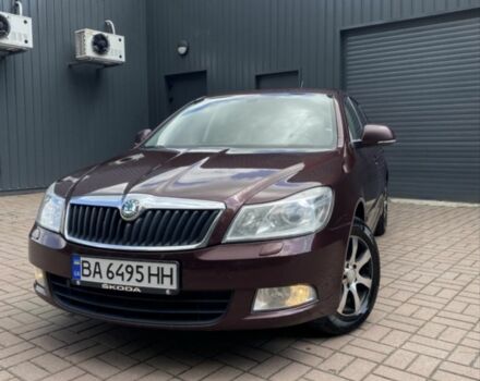 Красный Шкода Октавия, объемом двигателя 1.6 л и пробегом 226 тыс. км за 8100 $, фото 1 на Automoto.ua