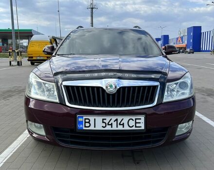 Красный Шкода Октавия, объемом двигателя 1.6 л и пробегом 263 тыс. км за 8600 $, фото 1 на Automoto.ua