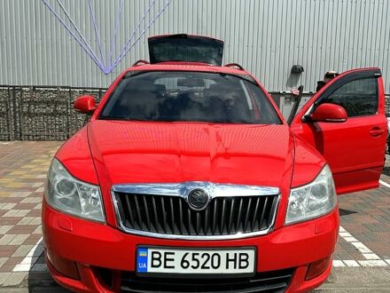 Шкода Октавия 2011 в Киеве на Automoto.ua Красный Шкода Октавия, объемом двигателя 1.4 л и пробегом 185 тыс. км за 6500 $, фото 1 на Automoto.ua