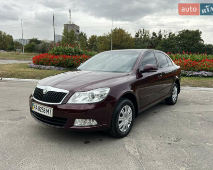 Червоний Шкода Октавія, об'ємом двигуна 1.8 л та пробігом 24 тис. км за 10299 $, фото 1 на Automoto.ua