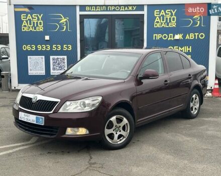 Красный Шкода Октавия, объемом двигателя 1.8 л и пробегом 168 тыс. км за 7490 $, фото 1 на Automoto.ua