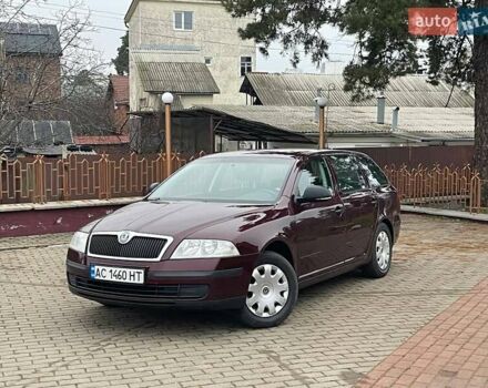 Красный Шкода Октавия, объемом двигателя 1.6 л и пробегом 196 тыс. км за 7000 $, фото 1 на Automoto.ua
