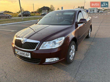 Шкода Октавия 2012 в Луцке на Automoto.ua Красный Шкода Октавия, объемом двигателя 1.8 л и пробегом 195 тыс. км за 8300 $, фото 1 на Automoto.ua