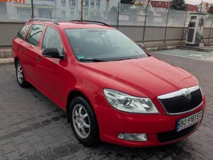 Красный Шкода Октавия, объемом двигателя 1.6 л и пробегом 270 тыс. км за 7400 $, фото 1 на Automoto.ua