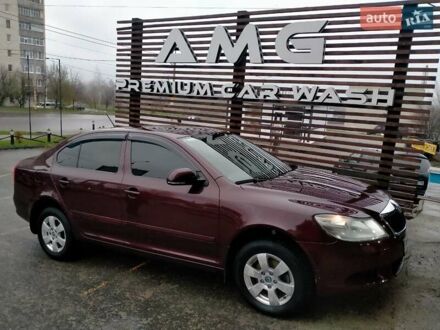 Шкода Октавия 2012 в Сумах на Automoto.ua Красный Шкода Октавия, объемом двигателя 1.8 л и пробегом 126 тыс. км за 9800 $, фото 1 на Automoto.ua