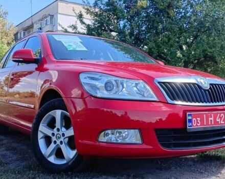 Красный Шкода Октавия, объемом двигателя 1.8 л и пробегом 220 тыс. км за 8193 $, фото 1 на Automoto.ua