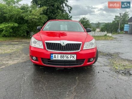 Червоний Шкода Октавія, об'ємом двигуна 1.6 л та пробігом 273 тис. км за 5700 $, фото 1 на Automoto.ua