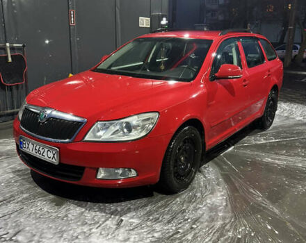 Красный Шкода Октавия, объемом двигателя 1.6 л и пробегом 253 тыс. км за 5600 $, фото 1 на Automoto.ua