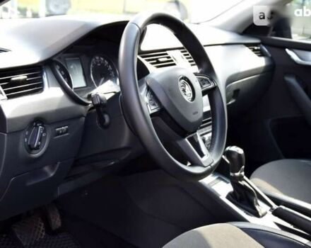 Шкода Октавия 2013 в Киеве на Automoto.ua Шкода Октавия, объемом двигателя 1.6 л и пробегом 235 тыс. км за 10999 $, фото 28 на Automoto.ua