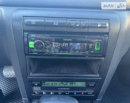 Шкода Октавія, об'ємом двигуна 2 л та пробігом 270 тис. км за 4500 $, фото 7 на Automoto.ua