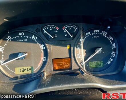Шкода Октавия, объемом двигателя 2 л и пробегом 230 тыс. км за 5200 $, фото 3 на Automoto.ua