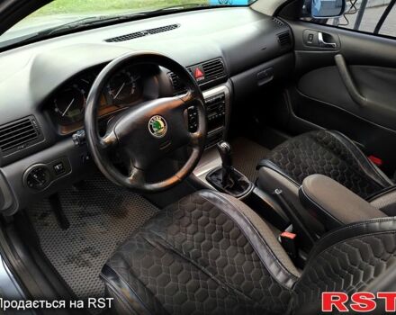 Шкода Октавия, объемом двигателя 2 л и пробегом 228 тыс. км за 5600 $, фото 4 на Automoto.ua