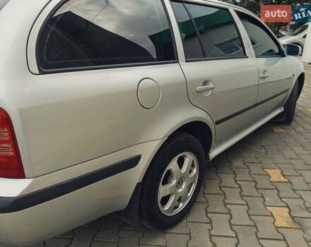 Шкода Октавія 2003 у Житомирі на Automoto.ua Шкода Октавія, об'ємом двигуна 1.6 л та пробігом 297 тис. км за 4250 $, фото 5 на Automoto.ua