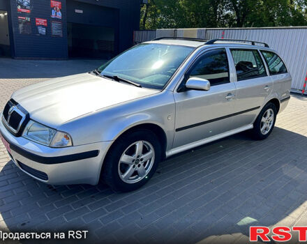 Шкода Октавия, объемом двигателя 1.6 л и пробегом 247 тыс. км за 5500 $, фото 1 на Automoto.ua