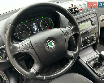 Шкода Октавія, об'ємом двигуна 2 л та пробігом 335 тис. км за 5999 $, фото 14 на Automoto.ua