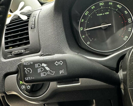 Шкода Октавія, об'ємом двигуна 2 л та пробігом 335 тис. км за 5999 $, фото 15 на Automoto.ua