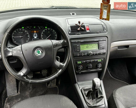 Шкода Октавія, об'ємом двигуна 2 л та пробігом 335 тис. км за 5999 $, фото 24 на Automoto.ua
