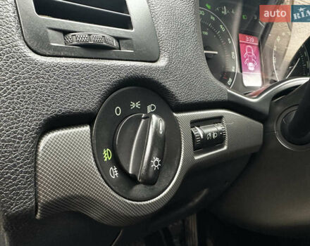 Шкода Октавія, об'ємом двигуна 2 л та пробігом 335 тис. км за 5999 $, фото 16 на Automoto.ua