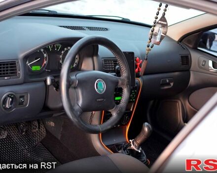 Шкода Октавия, объемом двигателя 1.6 л и пробегом 240 тыс. км за 6200 $, фото 5 на Automoto.ua