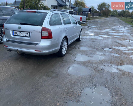 Шкода Октавія, об'ємом двигуна 2 л та пробігом 350 тис. км за 9000 $, фото 4 на Automoto.ua