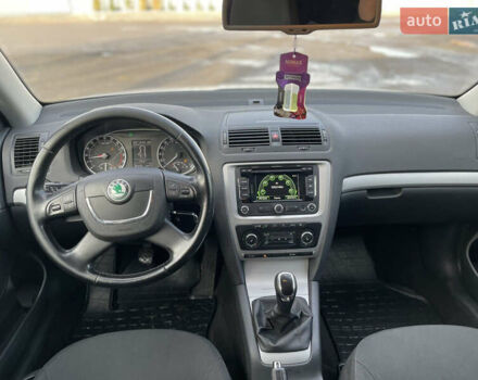 Шкода Октавия, объемом двигателя 1.6 л и пробегом 285 тыс. км за 7800 $, фото 7 на Automoto.ua