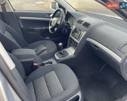Шкода Октавия, объемом двигателя 1.6 л и пробегом 285 тыс. км за 7800 $, фото 4 на Automoto.ua