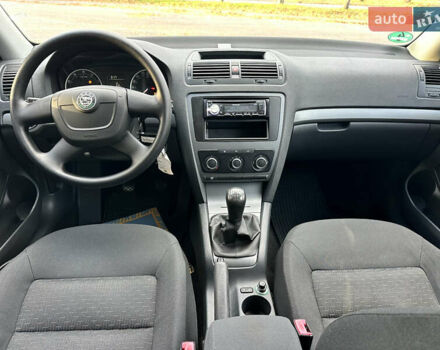 Шкода Октавія, об'ємом двигуна 1.6 л та пробігом 218 тис. км за 7999 $, фото 57 на Automoto.ua