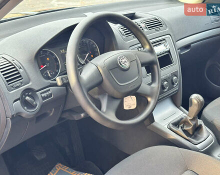 Шкода Октавія, об'ємом двигуна 1.6 л та пробігом 218 тис. км за 7999 $, фото 40 на Automoto.ua