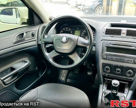 Шкода Октавия, объемом двигателя 1.6 л и пробегом 270 тыс. км за 6800 $, фото 3 на Automoto.ua