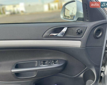 Шкода Октавия, объемом двигателя 1.6 л и пробегом 285 тыс. км за 7800 $, фото 2 на Automoto.ua